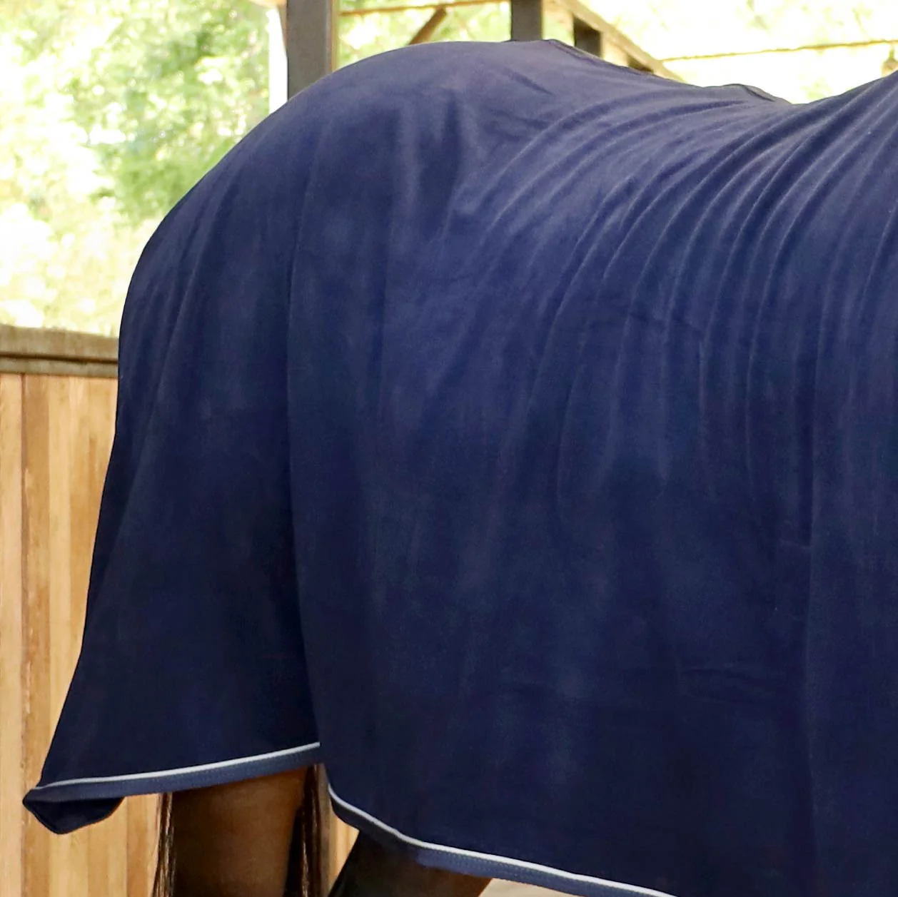 Jeffers Elite Fleece Horse Cooler Blanket - Image 6