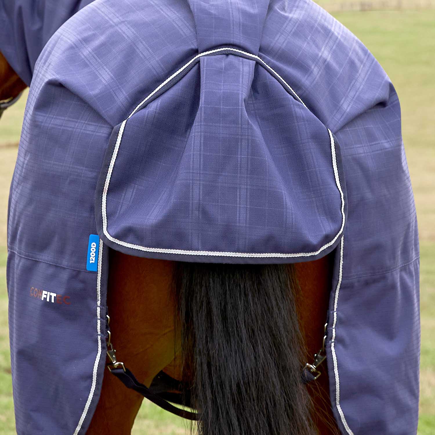 WeatherBeeta ComFiTec Prelim 1200D Combo Neck Medium Weight Waterproof Turnout Blanket for Horses, 220g - Image 4