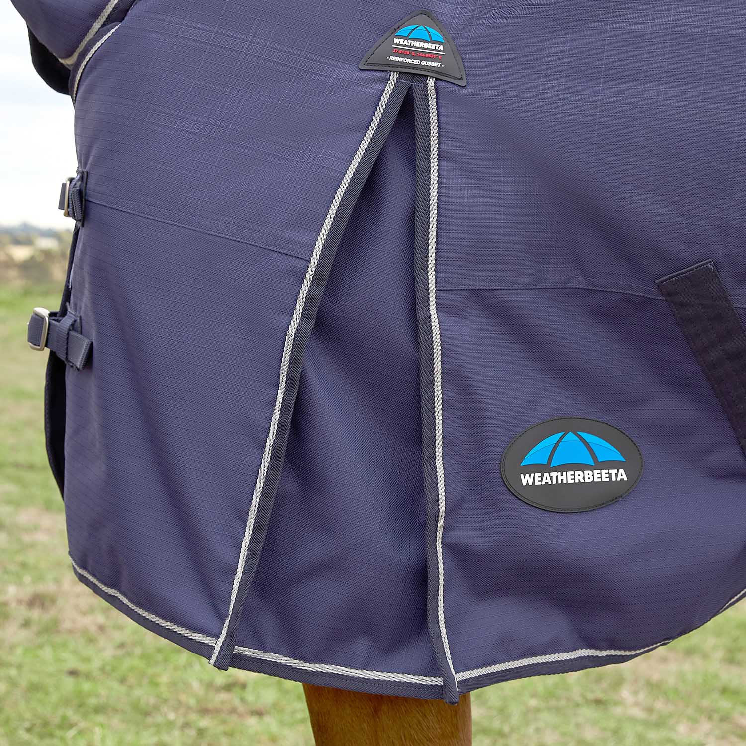 WeatherBeeta ComFiTec Prelim 1200 Denier Combo Neck Turnout Sheet for Horses - Comfortable & Durable Protection - Image 3